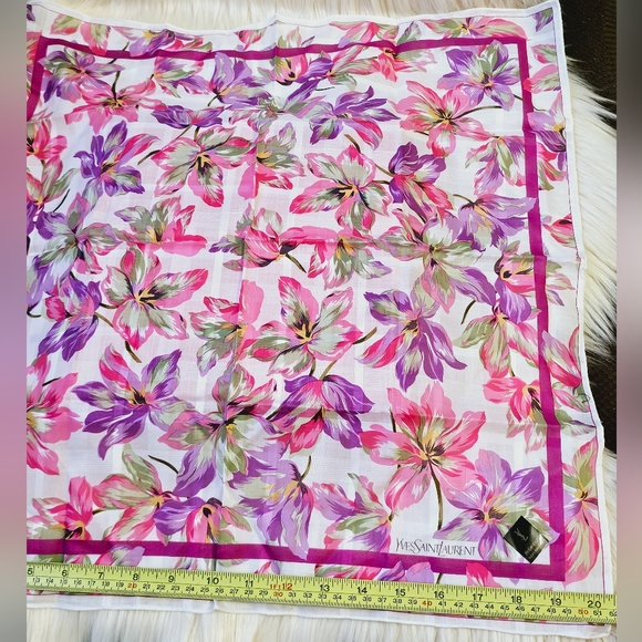 ❣️Yves Saint Laurent Hankerchief❣️ - Picture 7 of 7